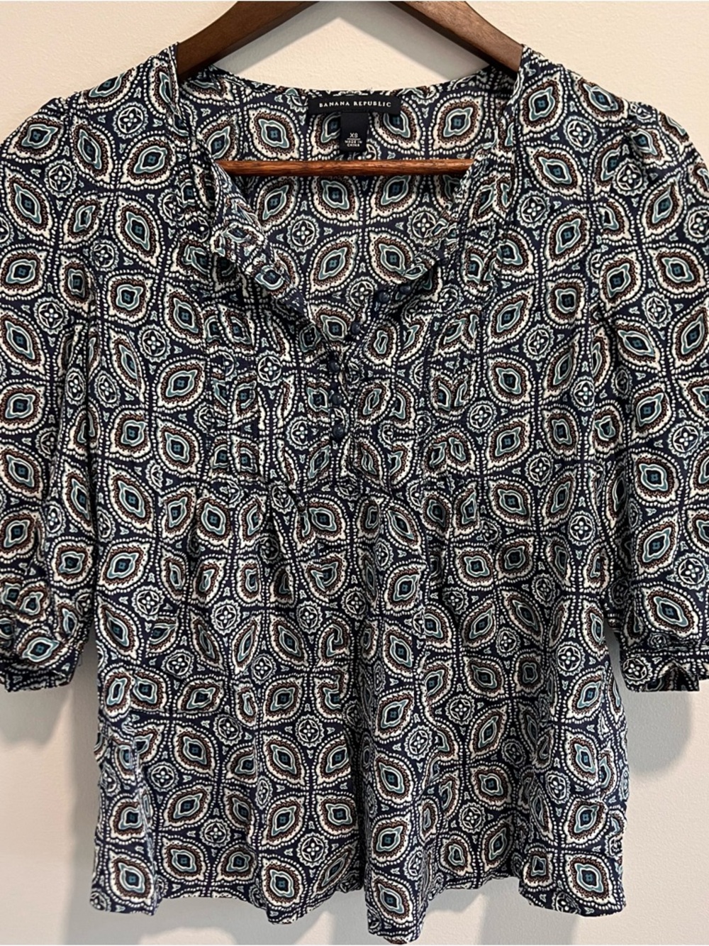 Banana Republic Navy & Teal Geometric Print Blouse